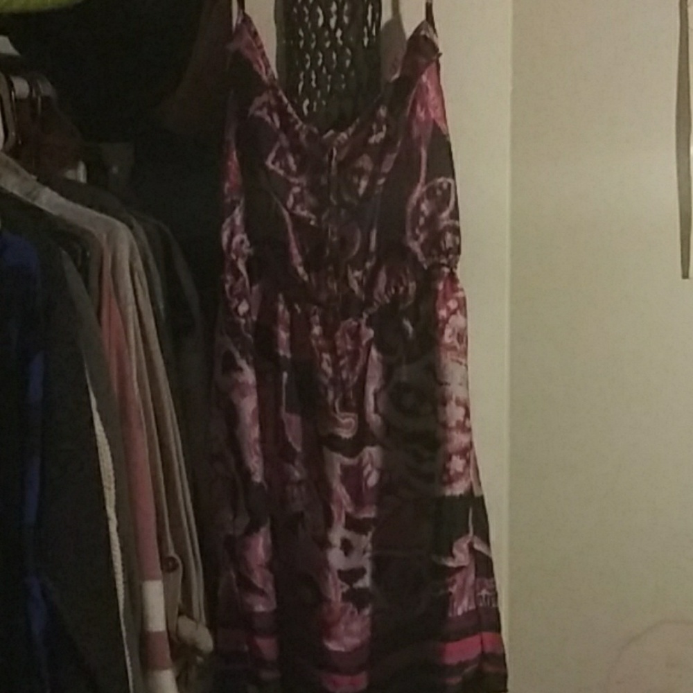 Dress - Picture 3 of 4